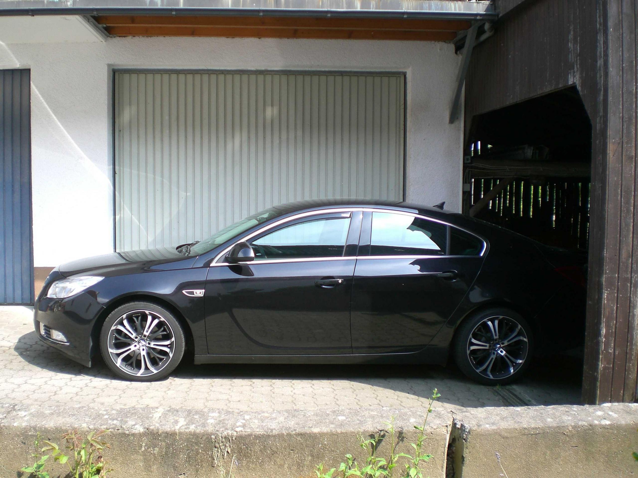 Insignia16.jpg