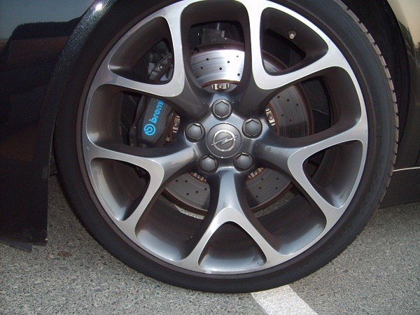 2013-2014_Opel_Insignia_OPC_Wheels.jpg